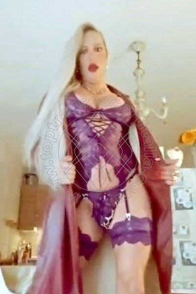 Foto 1 di Vittoria transescort Torino
