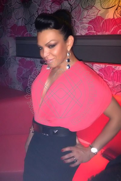 Foto 71 di Niccole Gres transescort Curno