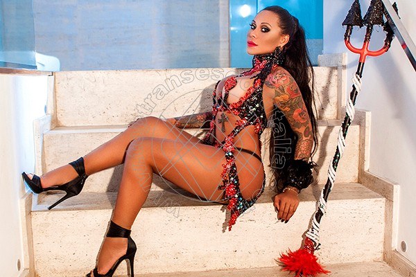 Foto 50 di Alessandra Toledo Pornostar transescort Marina Di Montemarciano