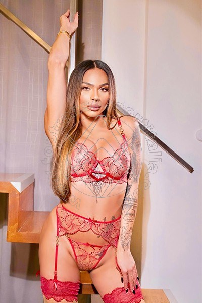 Foto 50 di Nauana Lima Pornostar transescort Milano