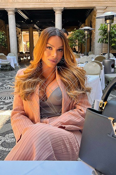 Foto 2 di Nauana Lima Pornostar transescort Milano
