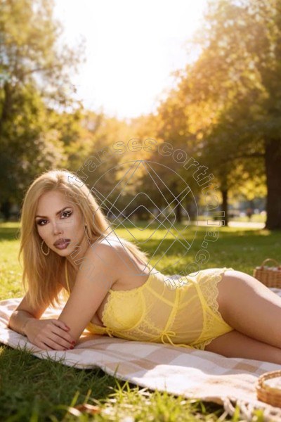 Foto 38 di Karina Becker transescort Bologna