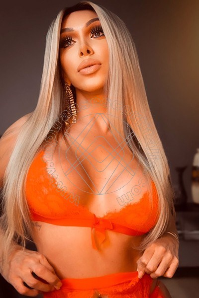 Foto 41 di Carol Vendraminy Pornostar transescort Milano