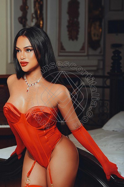 Foto 1 di Sammi Asiatica transescort Milano