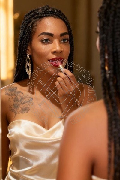 Foto 23 di Mariah Massage transescort Taranto