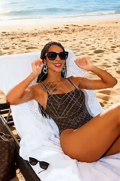 Foto 3 di Mariah Massage transescort Brindisi