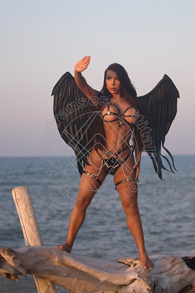 Foto 20 di Alícia Lins transescort Milano