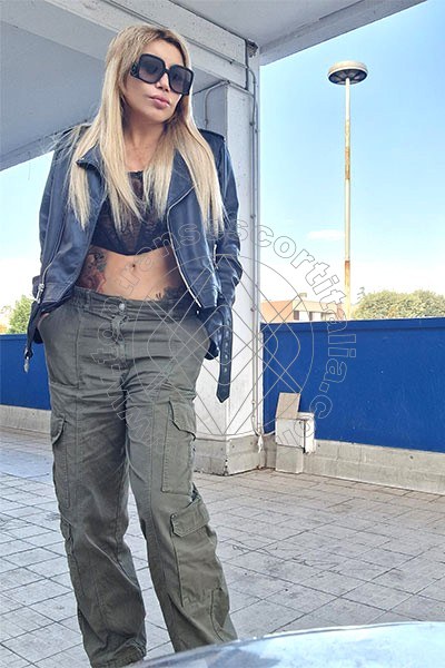 Foto 1 di Samanta transescort Caltanissetta