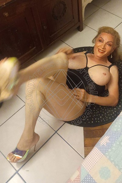 Foto 3 di Fabiola La Cortigiana transescort Pavia