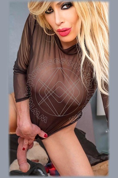 Foto hot 4 di Cassia Senna transescort Enna