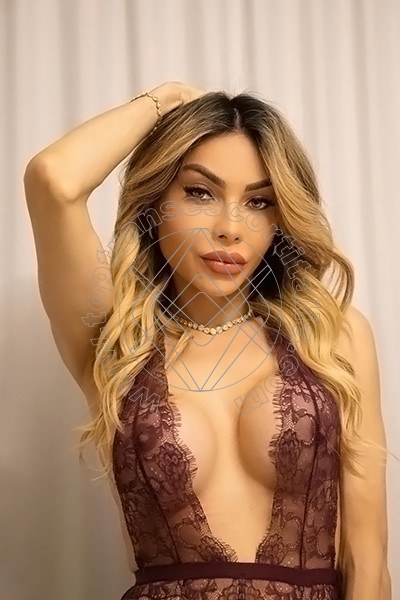 Foto 5 di Chrystal Medeiros Pornostar transescort Terni
