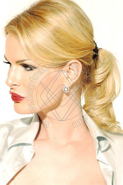 Foto 2 di Lady Platinum transescort Vienna
