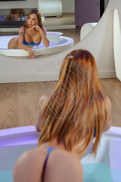 Foto 12 di Fernanda transescort Rende
