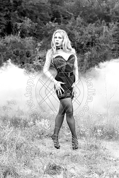 Foto 29 di Ts Angelina - Crazy Sexy transescort Frankfurt Am Main