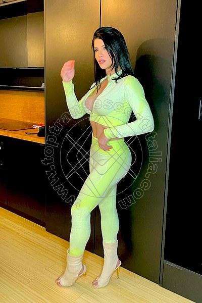 Foto 57 di Victoria Carvalho Pornostar transescort Torino