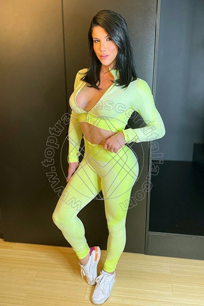 Foto 56 di Victoria Carvalho Pornostar transescort Torino