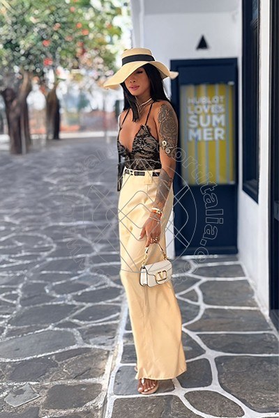 Foto 19 di Arianna Ferrari Pornostar transescort Roma