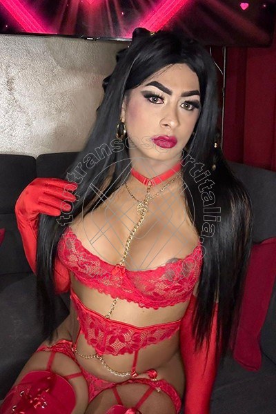 Foto 18 di Gisselle transescort Madrid
