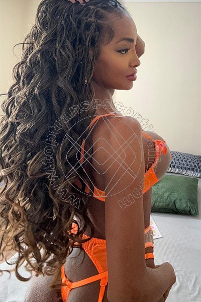 Foto 5 di Maya Venere transescort Milano