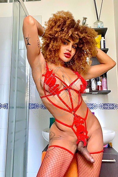 Foto hot 4 di Stella Ricci transescort Rimini