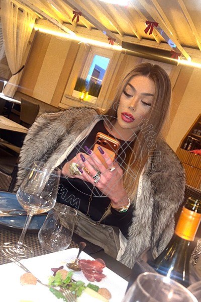 Foto 41 di Ellena Bittencourt transescort Roma