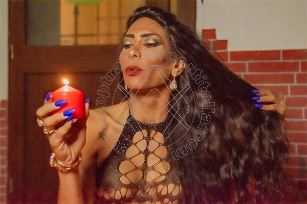 Foto 35 di Tayná Soares transescort Civitavecchia