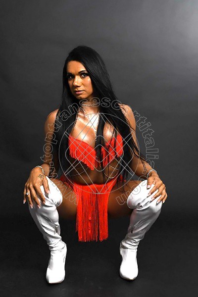 Foto 1 di Loren transescort Pesaro