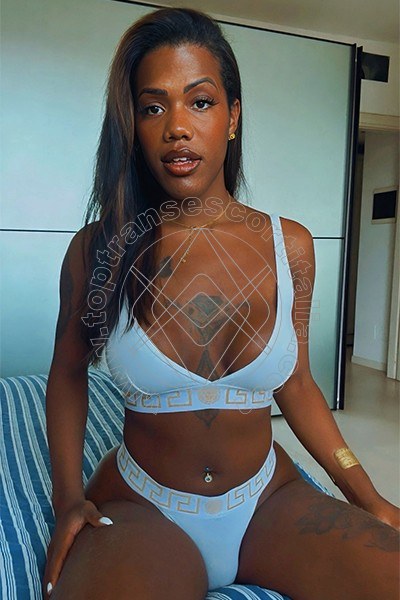 Foto 20 di Sofhia Castyllo transescort Milano