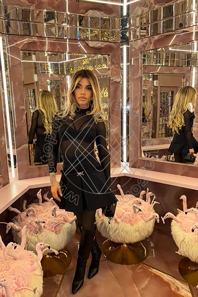Foto 145 di Rafaella Menicucci Xxl transescort Milano