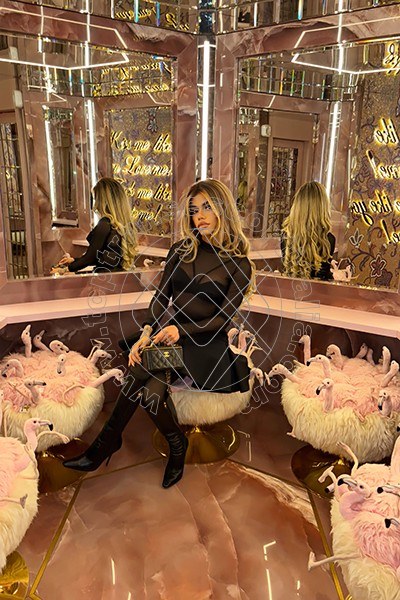 Foto 143 di Rafaella Menicucci Xxl transescort Milano