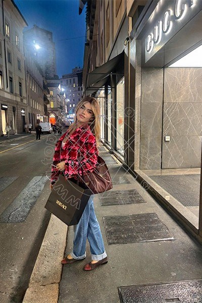 Foto 46 di Rafaella Menicucci Xxl transescort Milano