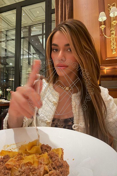 Foto 28 di Rafaella Menicucci Xxl transescort Milano