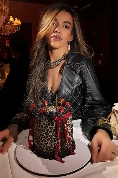Foto 21 di Rafaella Menicucci Xxl transescort Milano