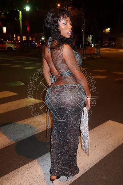Foto 3 di Campbell transescort Firenze