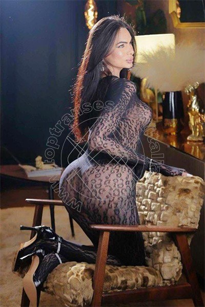 Foto 8 di Kelly Melo Pornostar transescort Bari