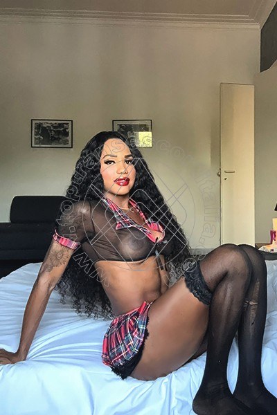 Foto 27 di Karina Rios Pornostar transescort Bologna