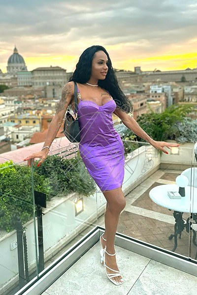 Foto 29 di Karina Rios Pornostar transescort Bologna