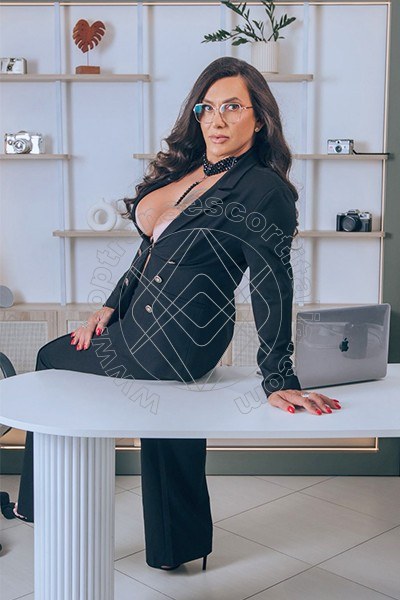 Foto 2 di Leticia Stefen transescort Milano