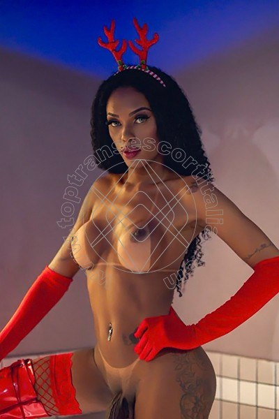 Foto hot 17 di Barbie Black transescort Milano
