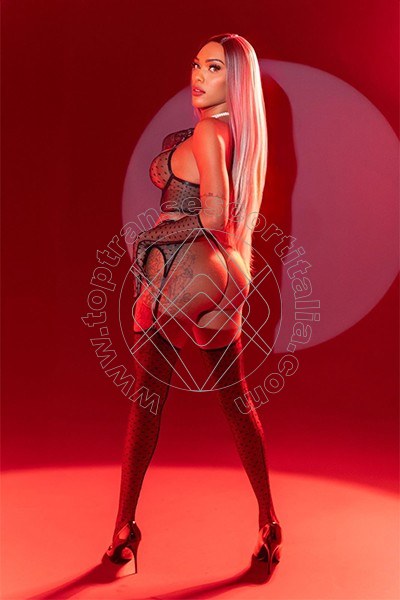 Foto 14 di Barbie Black transescort Milano