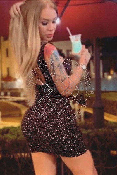 Foto 85 di Rebecca Isabell transescort Milano