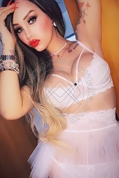 Foto 54 di Rebecca Isabell transescort Milano
