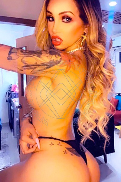 Foto 43 di Rebecca Isabell transescort Milano