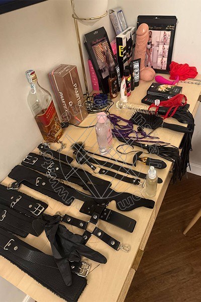 Foto 1 di Bella Dominatrix transescort Milano