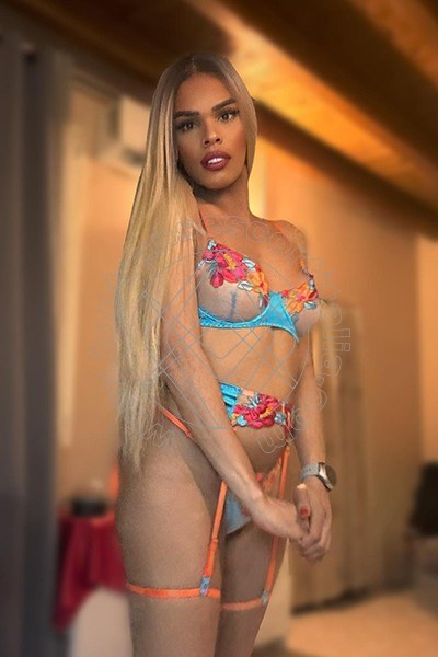 Foto 17 di Vitoria Evans transescort Firenze