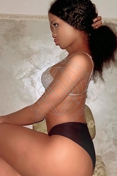 Foto 19 di Evelyn Domenicana transescort Cuneo