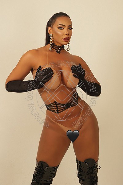 Foto 5 di Milla Dotata transescort Bergamo
