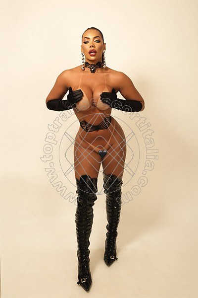 Foto 12 di Milla Dotata transescort Bergamo