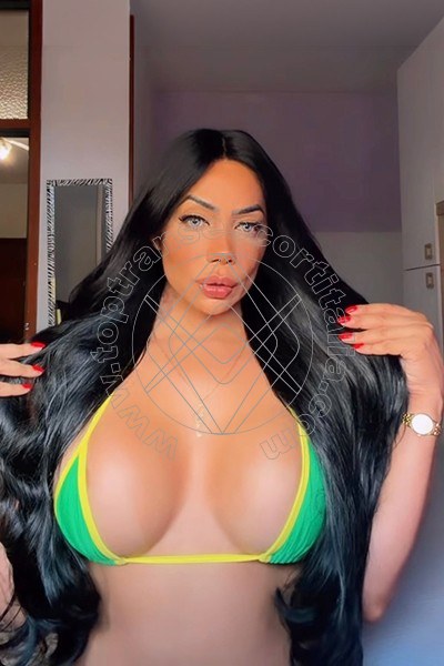 Foto 13 di Milla Dotata transescort Latina