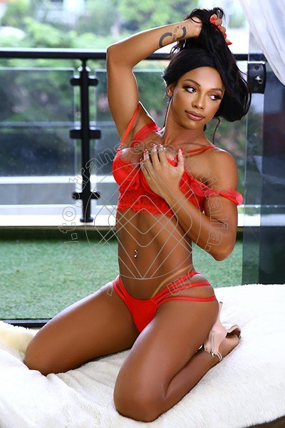 Foto 5 di Rafaella Maivis transescort Treviso